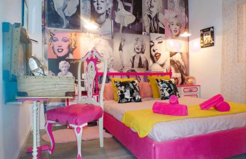 Diputacion de Cartagena Casco Apartment | Experience Unique 50's Carthago Rock with Ocean Views