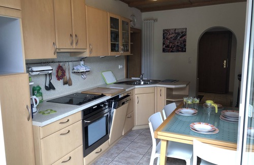 Mainstockheim Apartment | Charming Retreat: Steps to Cycle Path with Sunny Balcony