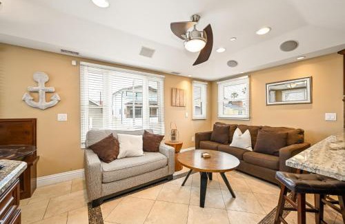 West Newport House | Steps to the Beach: Family-Friendly Getaway in Newport
