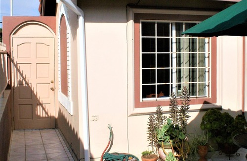 La Joya Apartment | Oceanfront 500 Steps Baja Malibu Playas Casita with Breakfast