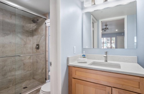 Saint Helena Island Resort | Relax at 501 Sunsuite: Pool, Breakfast & Family-Friendly