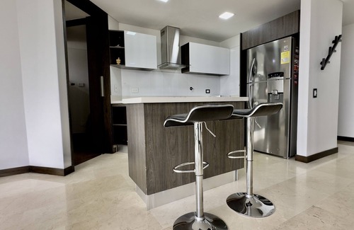 El Poblado Apartment | Modern 502 in El Poblado Hills, Perfect for Families