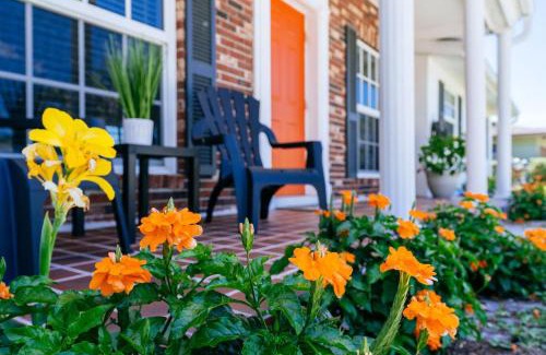 Fort Myers House | Discover Paradise Palms: Your Ideal Retreat Awaits