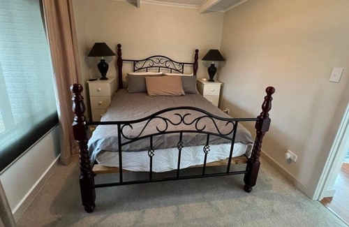 Muloowurtie House | 50M Walk to the beach! Great quick getaway from The City
