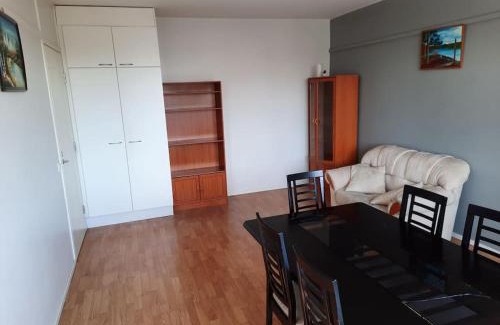 Espoo Centre Apartment | 50m2 Cozy Apartment, FREE Parking 20 min to Center