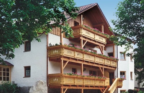 Haidmuhle Apartment | Cozy Holiday Apartment for 2-4 with Kitchen & Breakfast