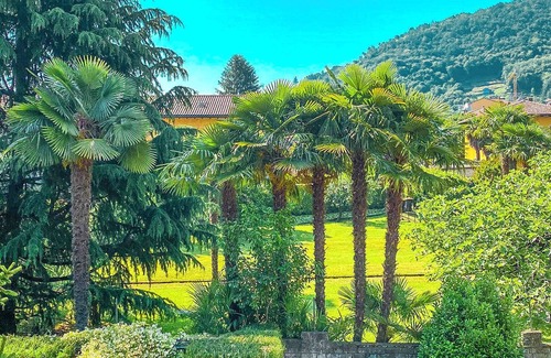 Cannobio House | Relaxing 5½-Room House with Garden and Lake View