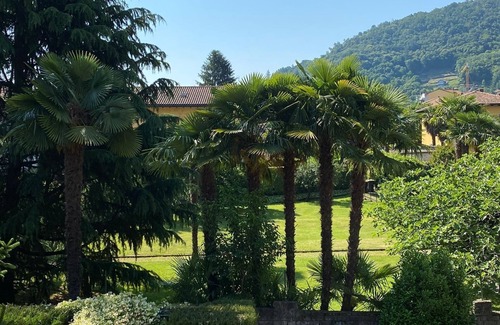 Cannobio House | Relaxing 5½-Room House with Garden and Lake View