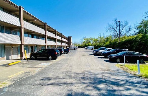 Maysville Hotel | Premier 5-Star Hotel with Pet-Friendly Amenities & Dining