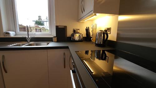Pittenweem House | Oceanfront Getaway at 51 Milton Crescent - Guest Rated 9.5