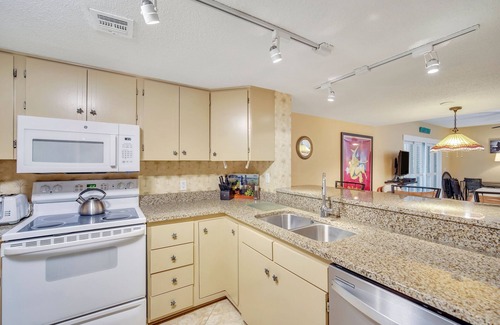 Sea Pines House | Pet-Friendly Villa at 516 Plantation Club in Sea Pines