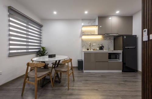 Ba Dinh Condo | Elegant 52 Bach Apartment with Family-Friendly Amenities
