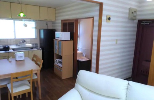 Ota-Kami Machi Apartment | Cozy Japanese-Western Style Room Near Ota Station