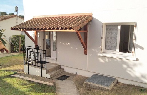La Tranche-sur-Mer Apartment | Spacious 2-Bedroom Apartment for Up to 6 Guests