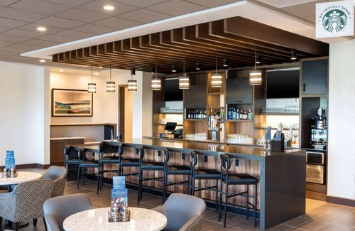 Flint Hotel | Exceptional 5-Star Hotel with Kitchen for 6 Guests