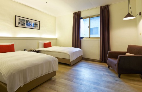 Central District Hotel | 53 Hotel