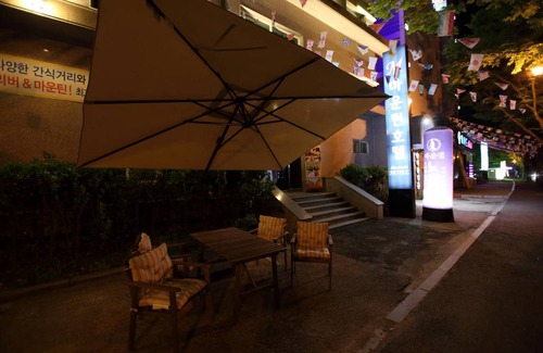 Namwon Hotel | Spacious 46 m² Hotel with Kitchen for Up to 5 Guests