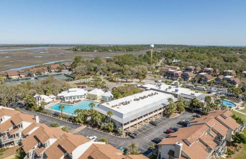 Saint Helena Island House | Impeccable 532 Sunsuite: Family-Friendly with Pool Access