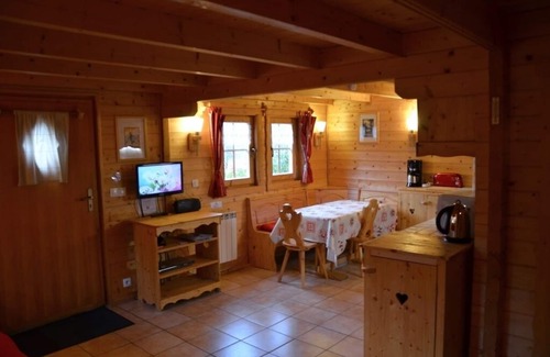 Saint-Gervais-les-Bains Ski Chalet | Cozy Chalet for 4 in Saint Gervais Mont-Blanc with Pool