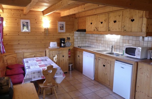 Saint-Gervais-les-Bains Ski Chalet | Cozy Chalet for 4 in Saint Gervais Mont-Blanc with Pool