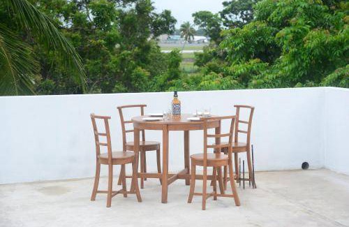 Seeduwa - Katunayake Hotel | Spacious Hotel for 6 Guests - Pet Friendly & Highly Rated