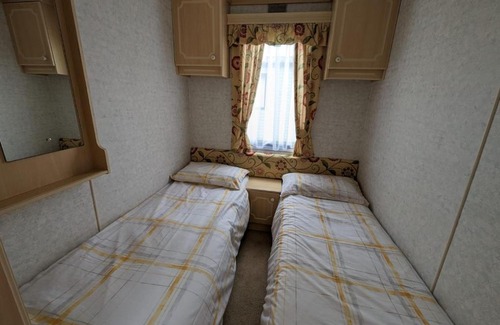 Ardentinny House | Pet-Friendly Retreat at 55 Glenfinart Caravan Park