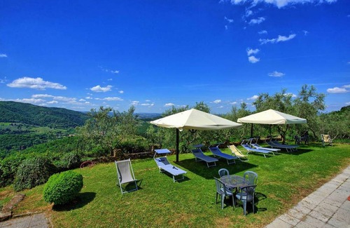 Greve in Chianti Apartment | Spacious 2-Bedroom Apartment with Pool and Pet-Friendly Perks