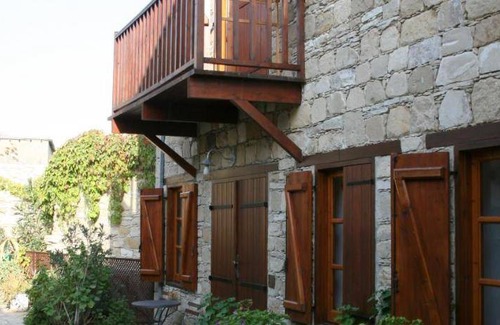 Tochni Apartment | Spacious 2-Bedroom Apartment with Pool for Families
