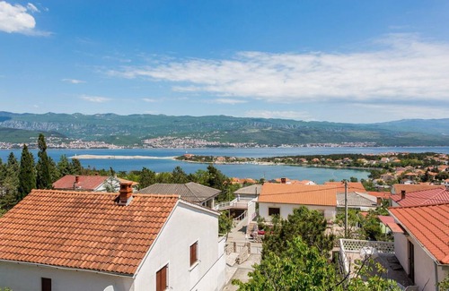 Silo Apartment | Spacious 2-Bedroom Apartment with Kitchen for Your Stay