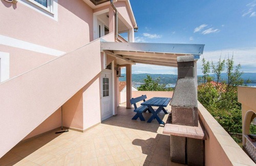 Silo Apartment | Spacious 2-Bedroom Apartment with Kitchen for Your Stay