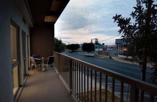 Mildura Central Business District Apartment | 55 m² Serviced apartment ∙ 3 bedrooms ∙ 10 guests