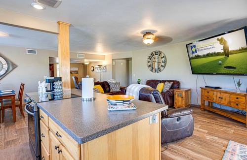 Fountain of the Sun House | Inviting Fountain of the Sun Townhome with Golf Views