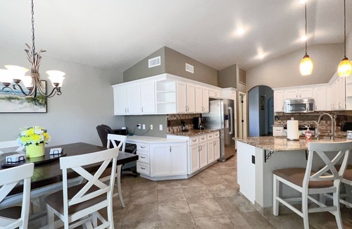 Saddlebrooke House | Pet-Friendly Resort Home with Pool & Hot Tub - Rated 10/10