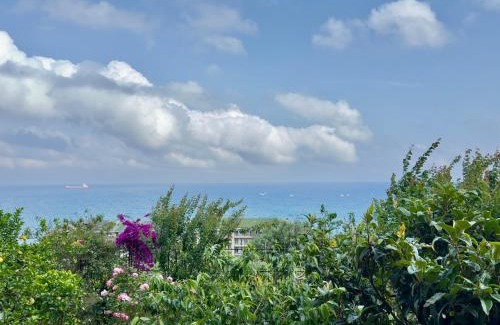 Savona Apartment | 550 mt dal mare - Balcone e Vista Mozzafiato