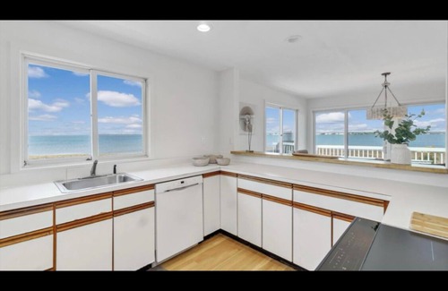 Westhampton Beach House | 552 Dune Rd West Hampton Beach