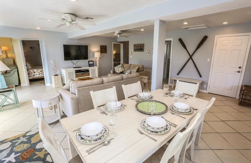 Mid Island House | Relax at 5570 Palmetto Street: Pet-Friendly & Poolside Retreat