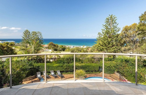 Forster House | Beachside Escape at 56 Becker Road with Ocean View Pool