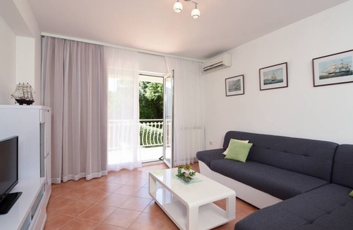 Opatija Apartment | Cozy 56 m² Apartment with Kitchen for Up to 4 Guests