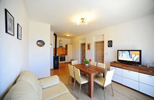 Gornje Selo Apartment | Spacious 2-Bedroom Apartment for Family Comfort