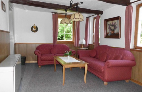 Soderstorf House | Eco-Friendly 2-Bedroom House for 4 Guests - Rated 9/10