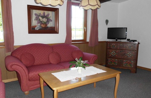 Soderstorf House | Eco-Friendly 2-Bedroom House for 4 Guests - Rated 9/10