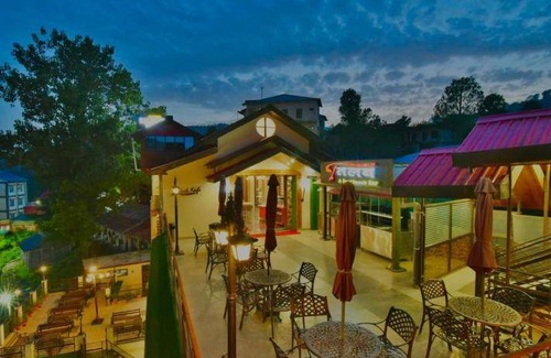 Banikhet Resort | Relax in a 4-Star Resort for Two with Dining Options