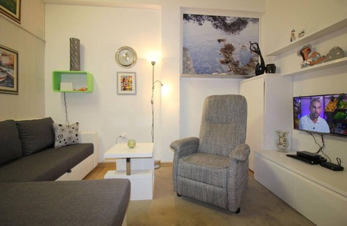 Porec Apartment | Cozy 57 m² Apartment with Kitchen for Up to 4 Guests
