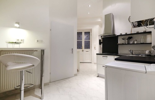 Innere Stadt Apartment | Classic 58m² Apartment for 2-4 in City Center
