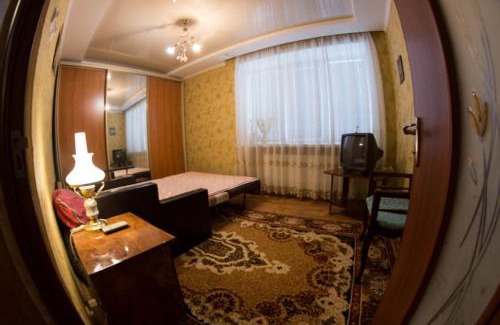 Kirovograd Apartment | Family-Friendly Stay at 58 вулиця Яновського with Kitchen