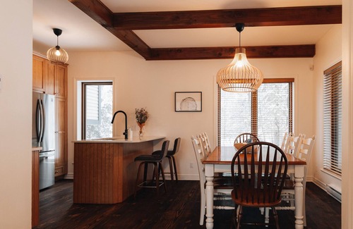 Mont-Tremblant House | Scenic 5BD Mountain Retreat - Perfect for Family Ski Trips