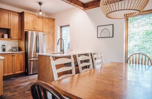 Mont-Tremblant House | Scenic 5BD Mountain Retreat - Perfect for Family Ski Trips