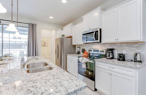 Four Corners Resort | Exceptional 5BD Windsor Westside Home with Private Pool