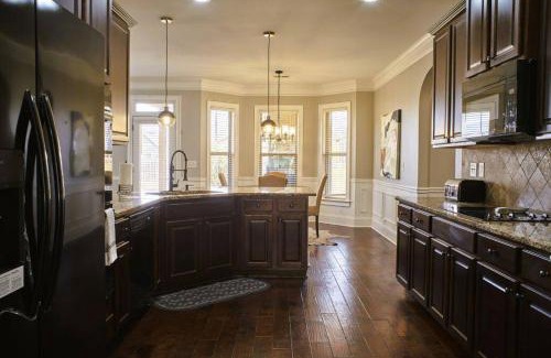 Grovetown House | Ideal Family Retreat: Pet-Friendly 5BR Near Eisenhower