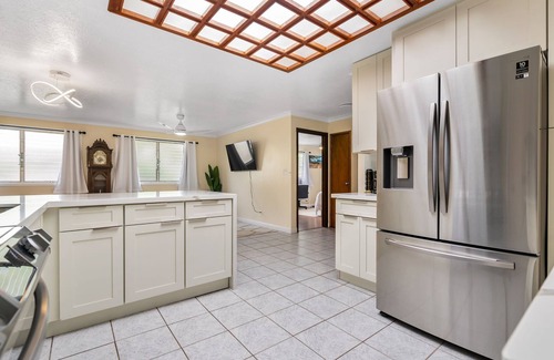 Ewa House | Cozy Seaside Retreat: 5BR Home Near Ewa Beach